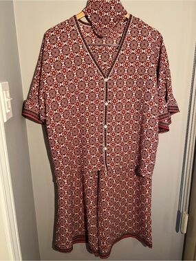 Max Studio Red Patterned Top & Pants Matching Set & Bandana/Scarf